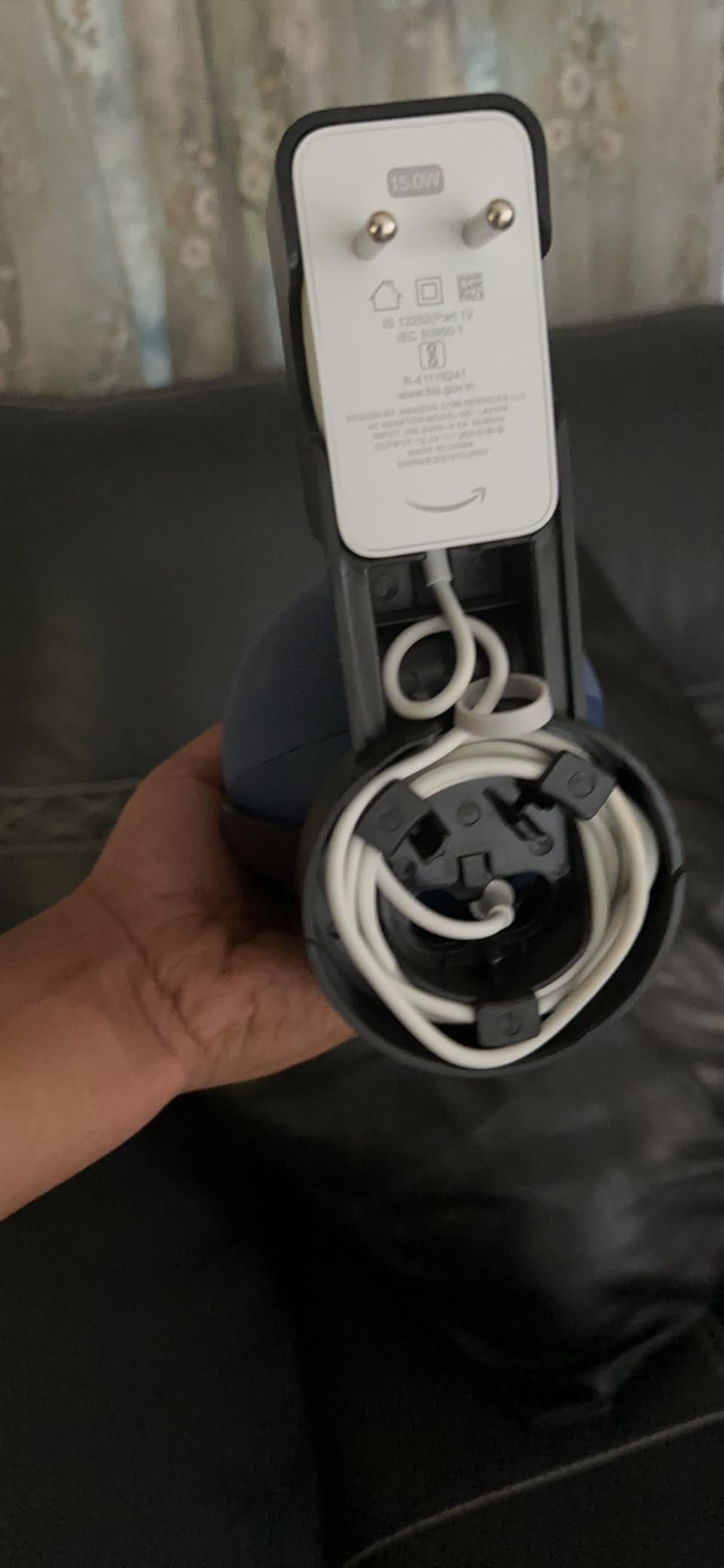 Saifsmart Outlet Wall Mount Hanger Holder Stand Accessories Case Built-in Plug Cable Management for Echo Dot 4th Gen/Echo Dot 5th Gen Smart Speaker (Black)