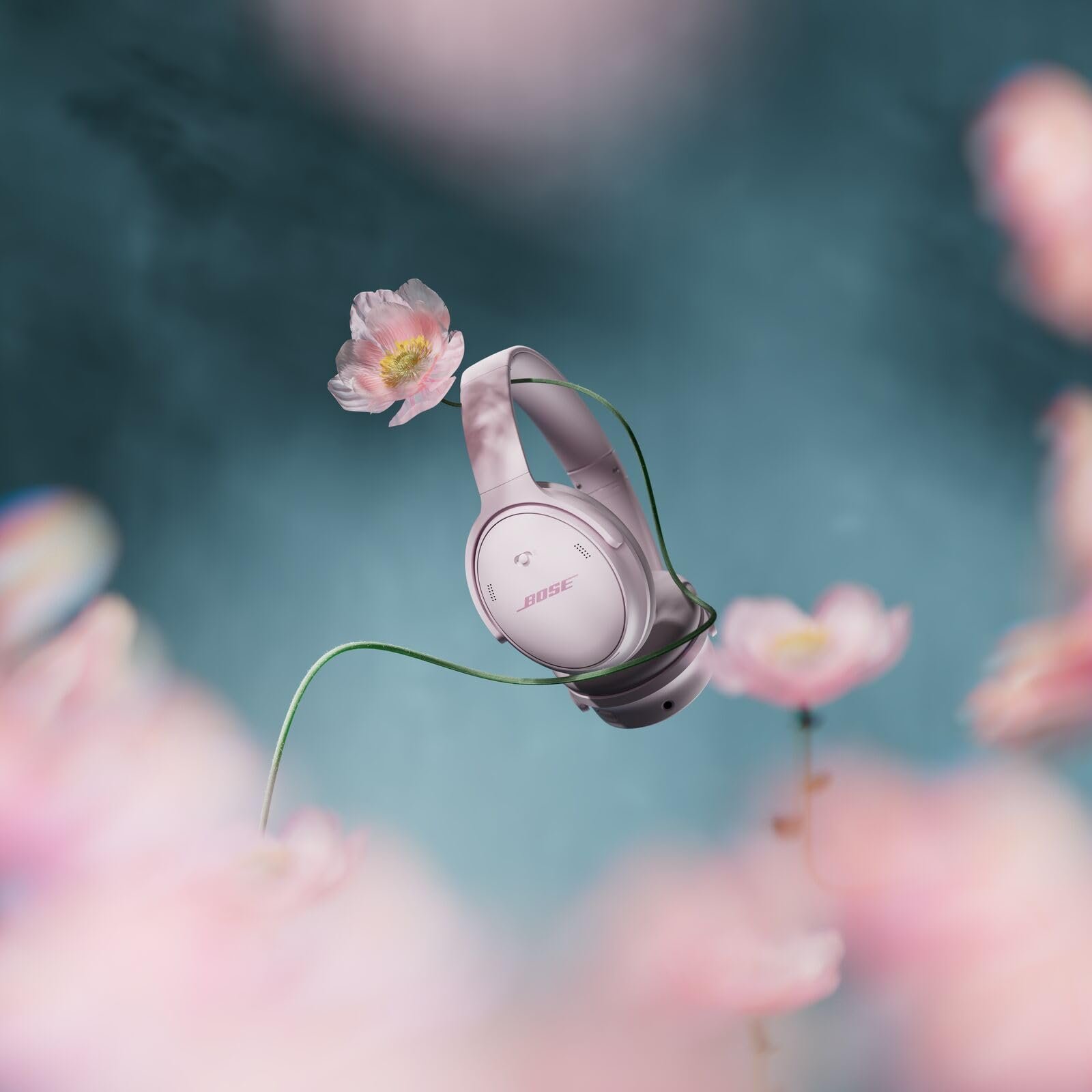 Bose QuietComfort Wireless Noise Cancelling Headphones, Bluetooth Over Ear Headphones with Up to 24 Hours of Battery Life, Petal Pink – Limited Edition